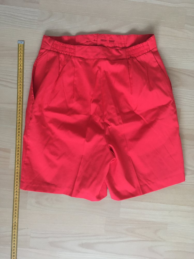 NEU - Natty kurze Hose / Sommer Shorts, rot - Gr. 40 / L