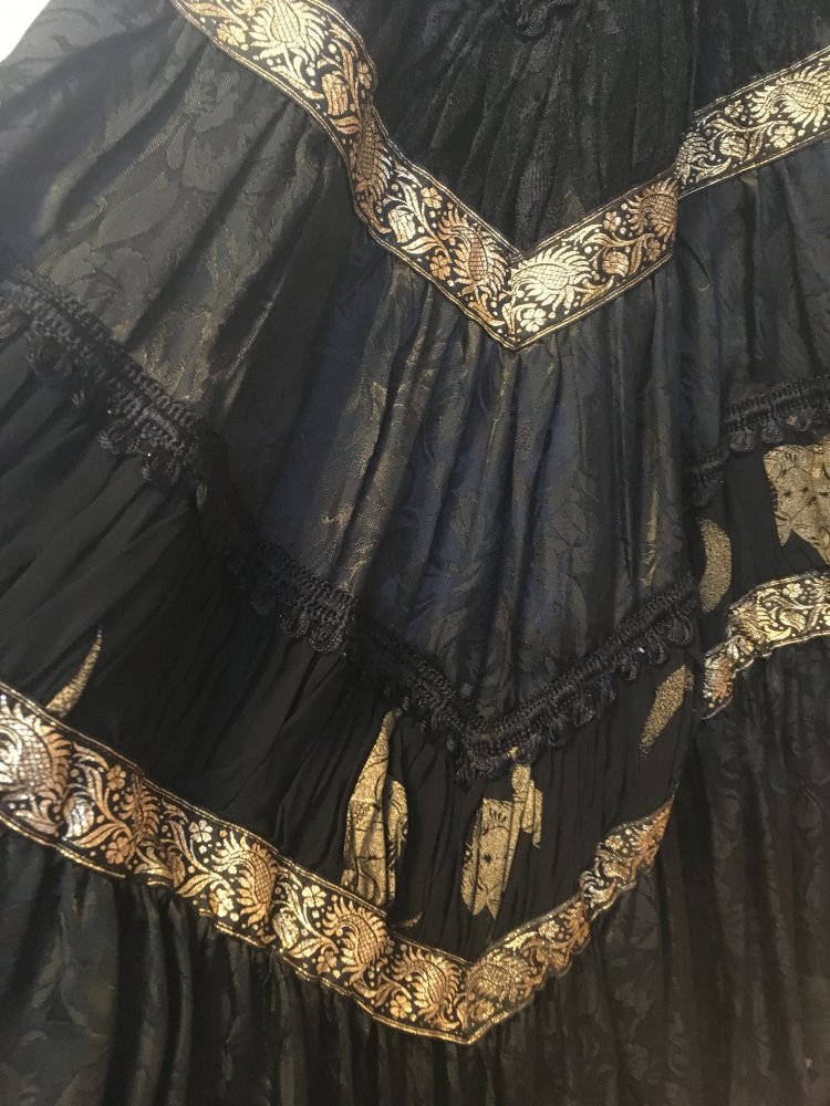 Vintage - Rock, schwarz gold - 100 % Viskose, Gr. 38 / M