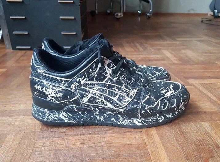 Asics Gel Lyte 3 Gr. 40,5 schwarz mit Sprenkeln. US 8, 26 cm