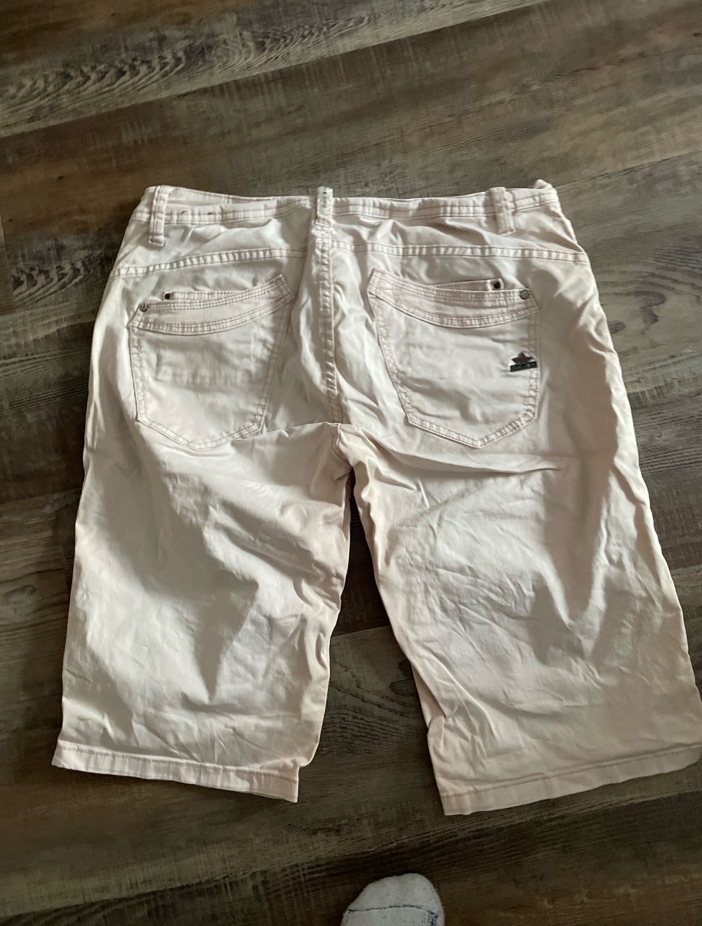 rosa Short Gr. L
