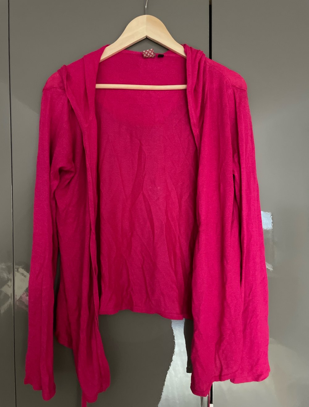 Pinke Strickjacke mit Kapuze Gr. 42