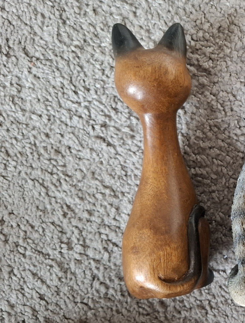 Deko Katzen aus Holz und Polyresin