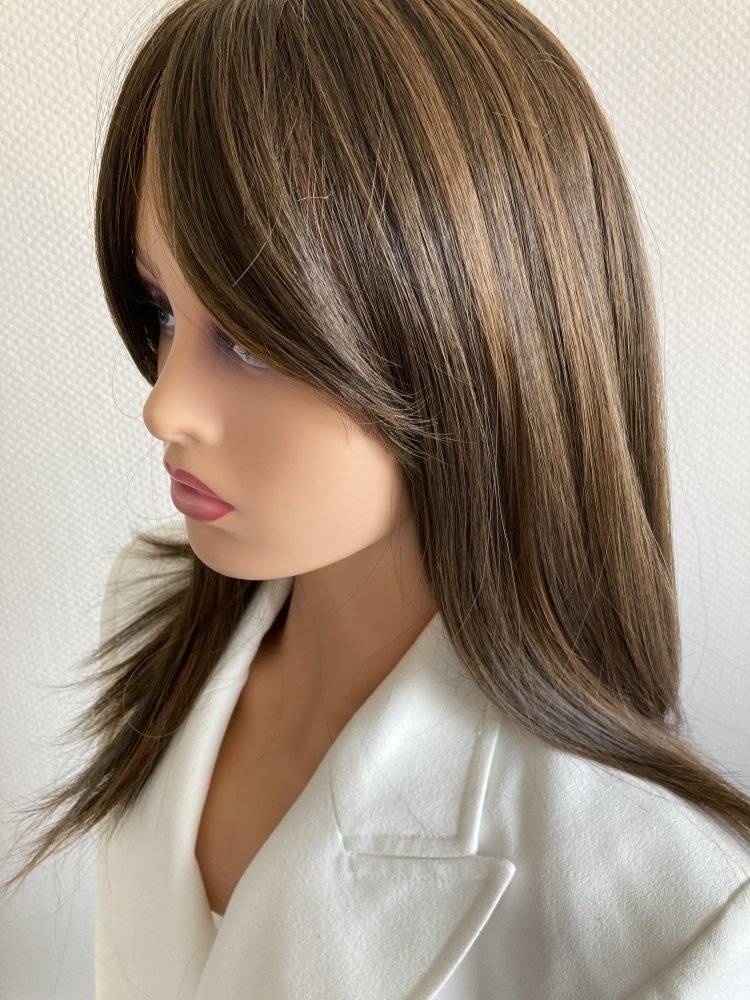 Echthaar Imitat Perücke in braun mit Highlights