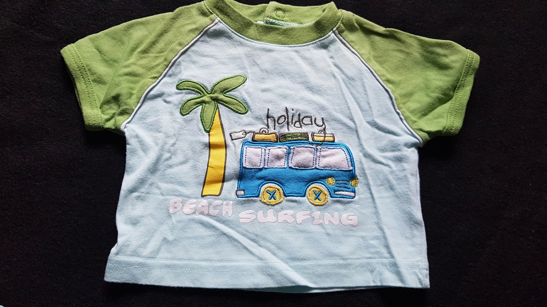 T-Shirt Gr. 50, hellblau grün mit Applikation