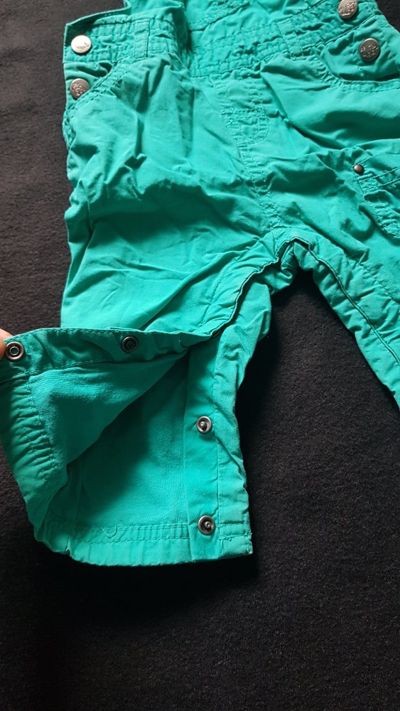 Türkise Latzhose, Gr. 68 von Topomini