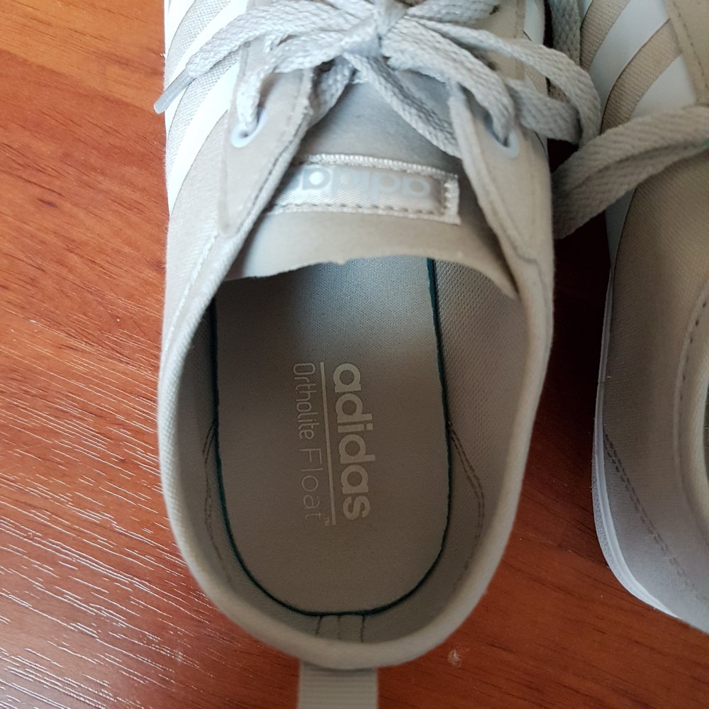 Hellgraue Adidas Sneaker Ortholite Sohle