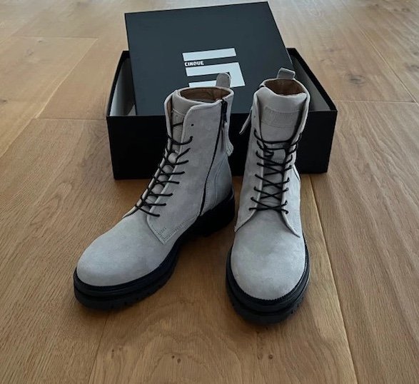 Cinque Damen Stiefel Gr. 37 in Hellgrau Neu mit Karton