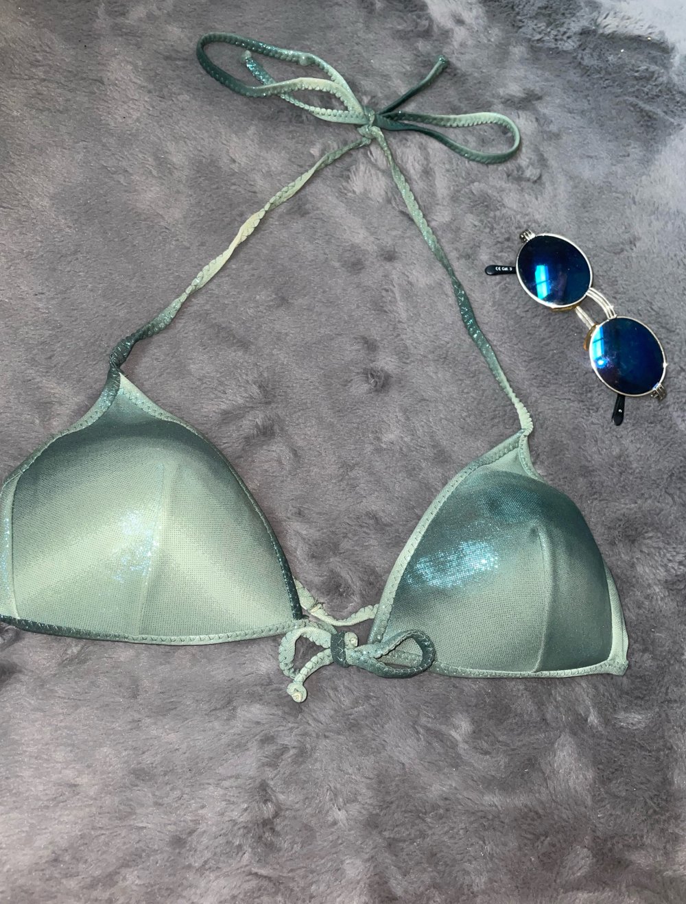 Glitzer Bikini aus Sizilien