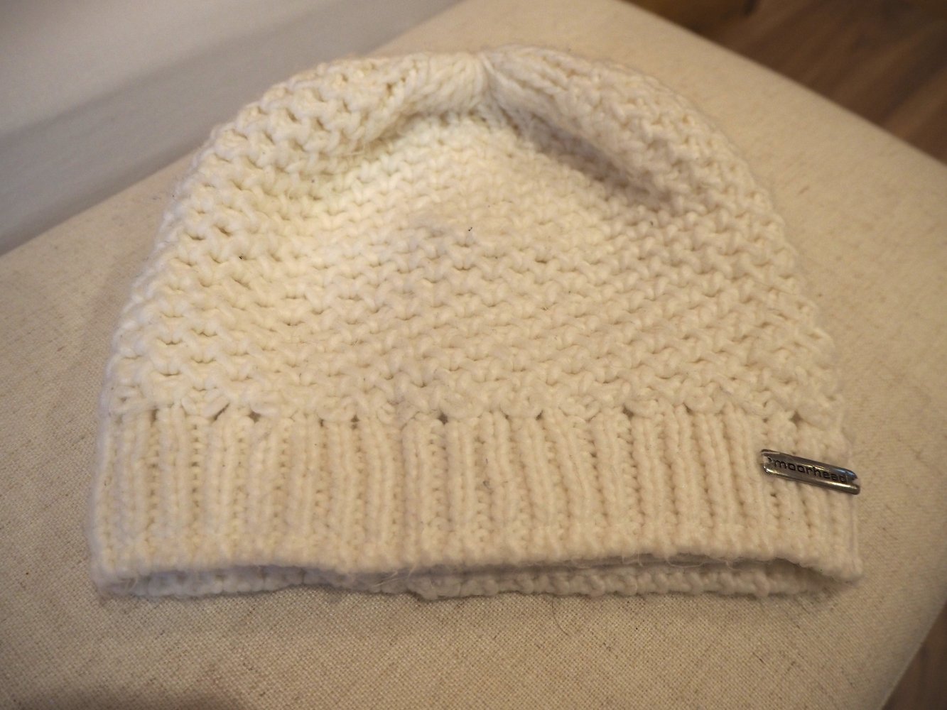 Kuschelige Strickmütze in Cremeweiß