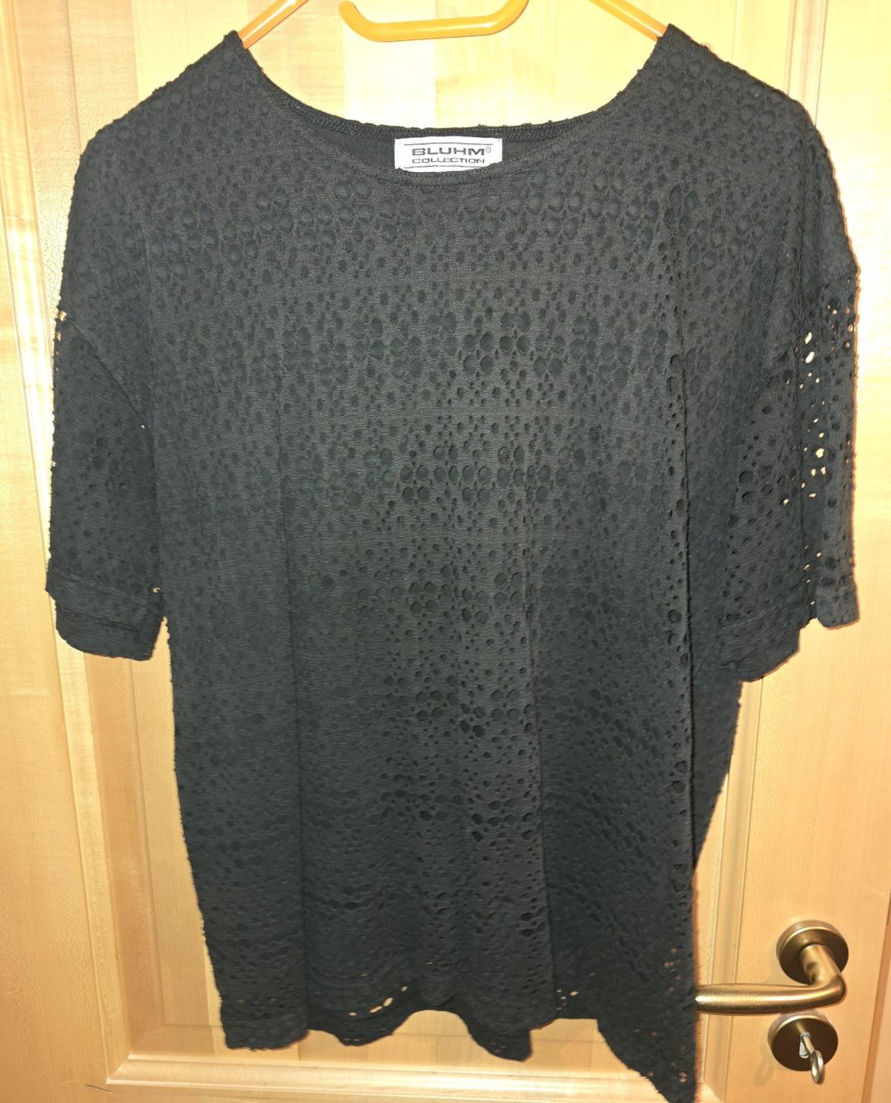 Top-Bekleidung aus Haushaltsauflösung, regelmäßig neue Artikel, zu günstigen, fairen Preisen.T-Shirt