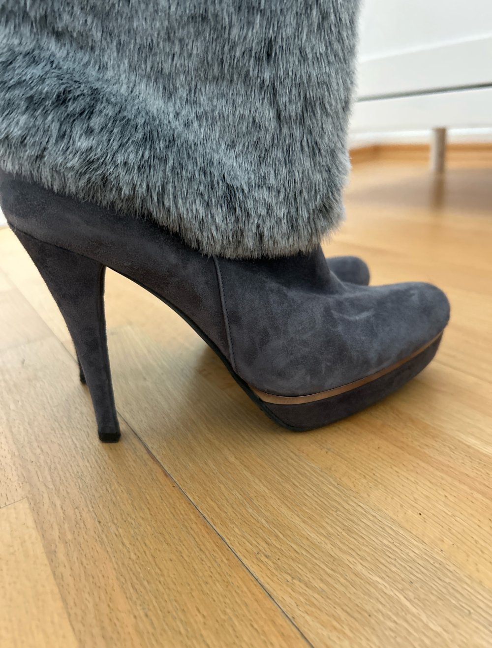 italienische Stiefeln mit hohem Absatz