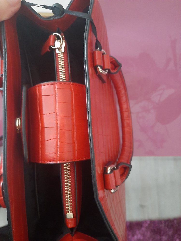 DKNY Handtasche Rot Neu mit Etiketten 