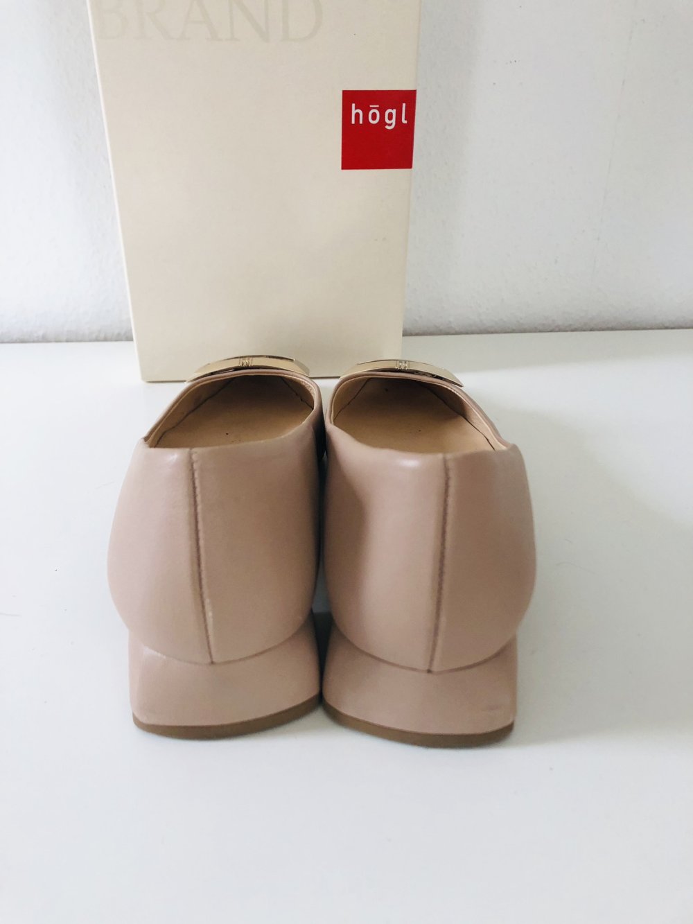 Högl Pumps beige nude Gr 38,5 statt 160 eur