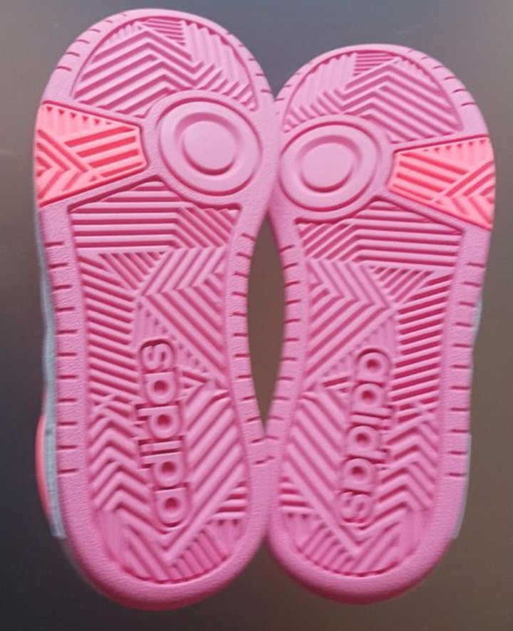 Neuw. ~ Schöne Sportschuhe ( v.Adidas), Gr.32, weiß/orange/pink