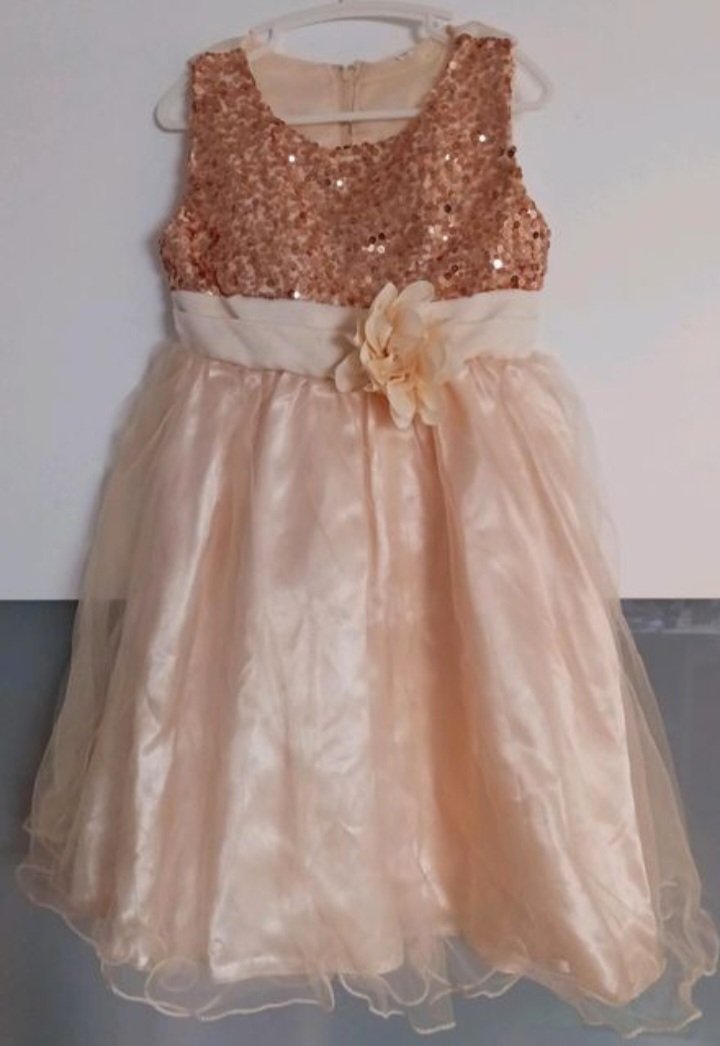 Wie neu~Festliches Kleid m.Pailletten & Tüll, Gr.116~122, aprikot