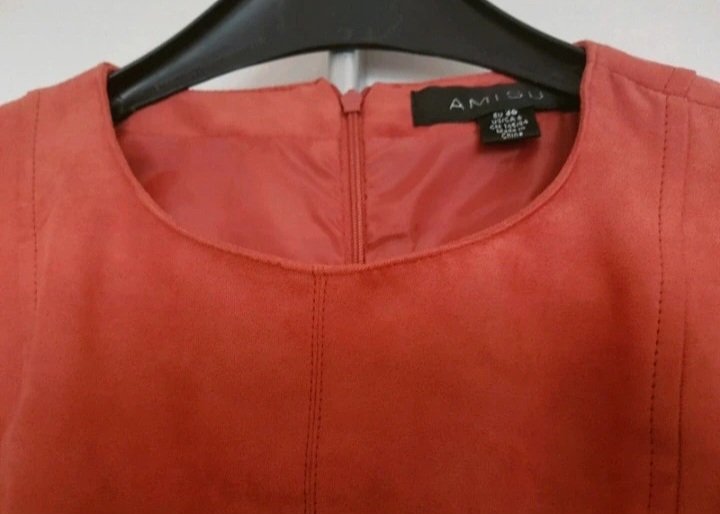 Wie neu ~ Superweiches & hübsches Kleid (v.Amisu), terracotta, Gr.36 ~ *Wildleder-Optik*