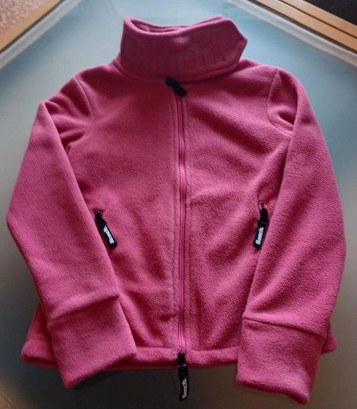 Wie neu ~ Schöne Fleecejacke von Bench, Gr.140, rosa