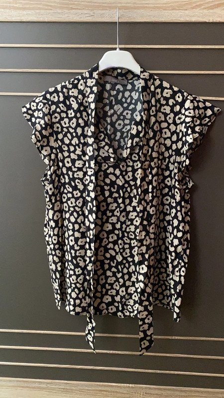 Bluse Tunika Shirt mit V-Ausschnitt Schleife & Volants  Gr.38 Viskose 