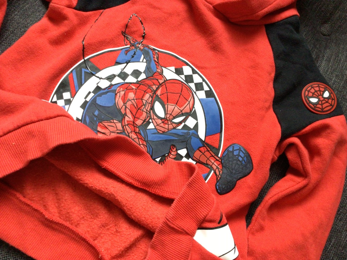 Gr. 110 Tolles Spiderman Hoodie Kapuzenpullover 