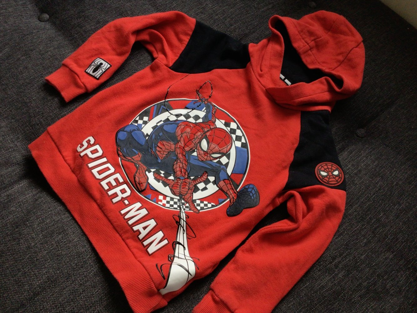 Gr. 110 Tolles Spiderman Hoodie Kapuzenpullover 