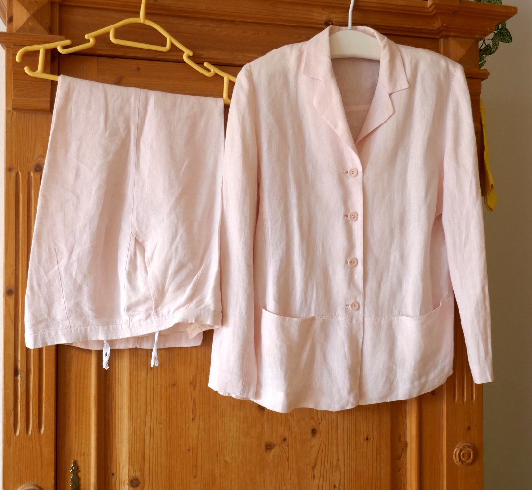 Sommerlich leichter Leinen - Anzug , 100% Leinen, Farbe zart- rose, Größe 38