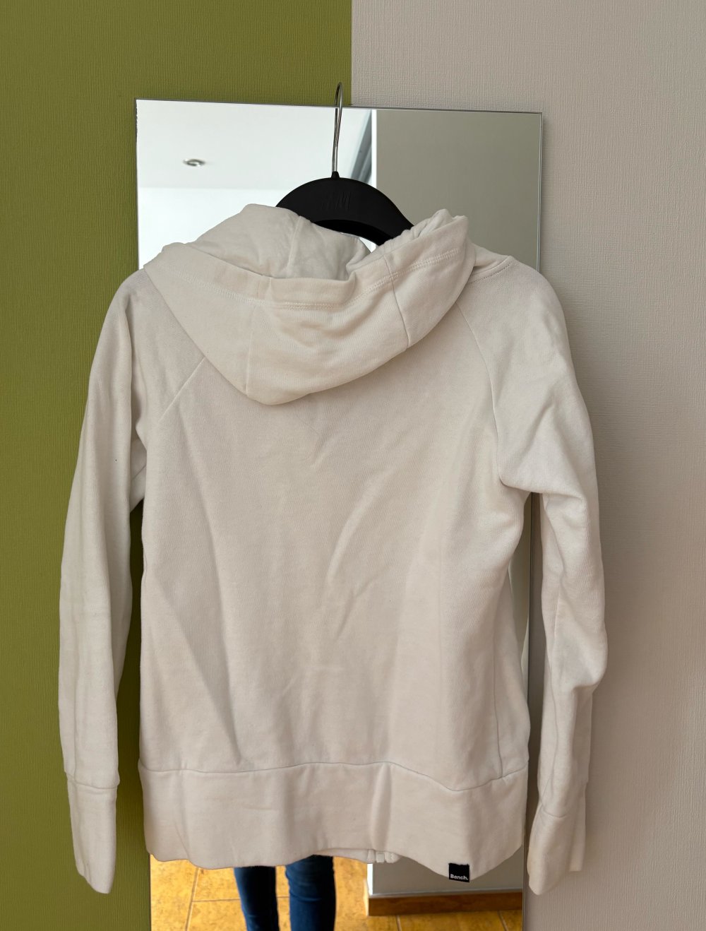 Weiß Benchjacke mit rechtem Schriftzug