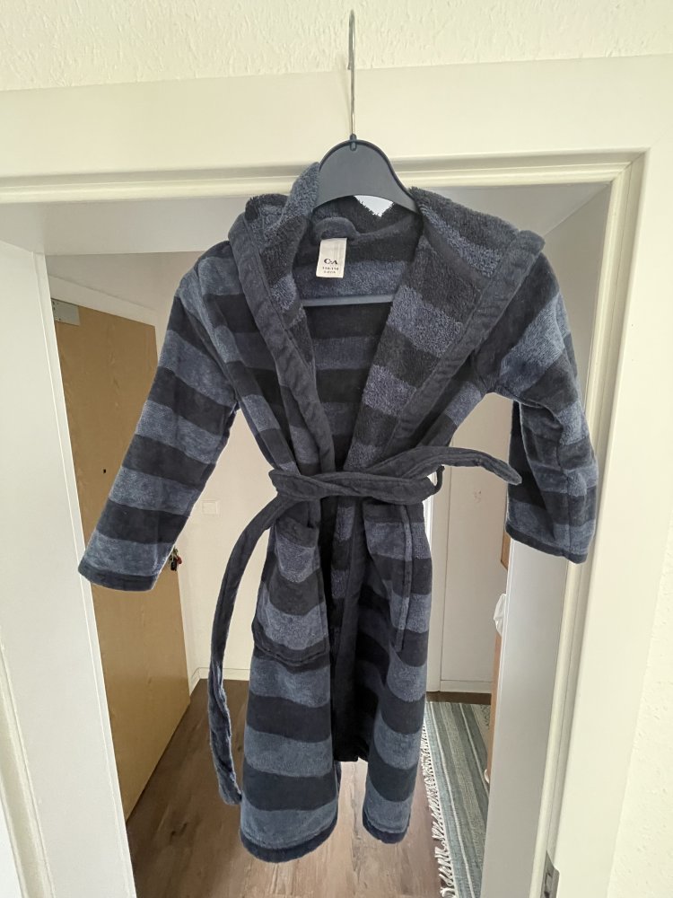 Kuscheliger Frottee Bademantel blau gestreift Gr. 110 