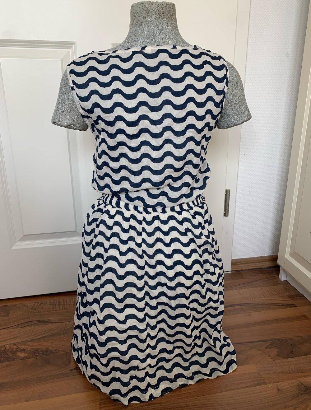 Blend Kleid Gr. 36 / S Sommerkleid Neu Blau Creme Gürtel