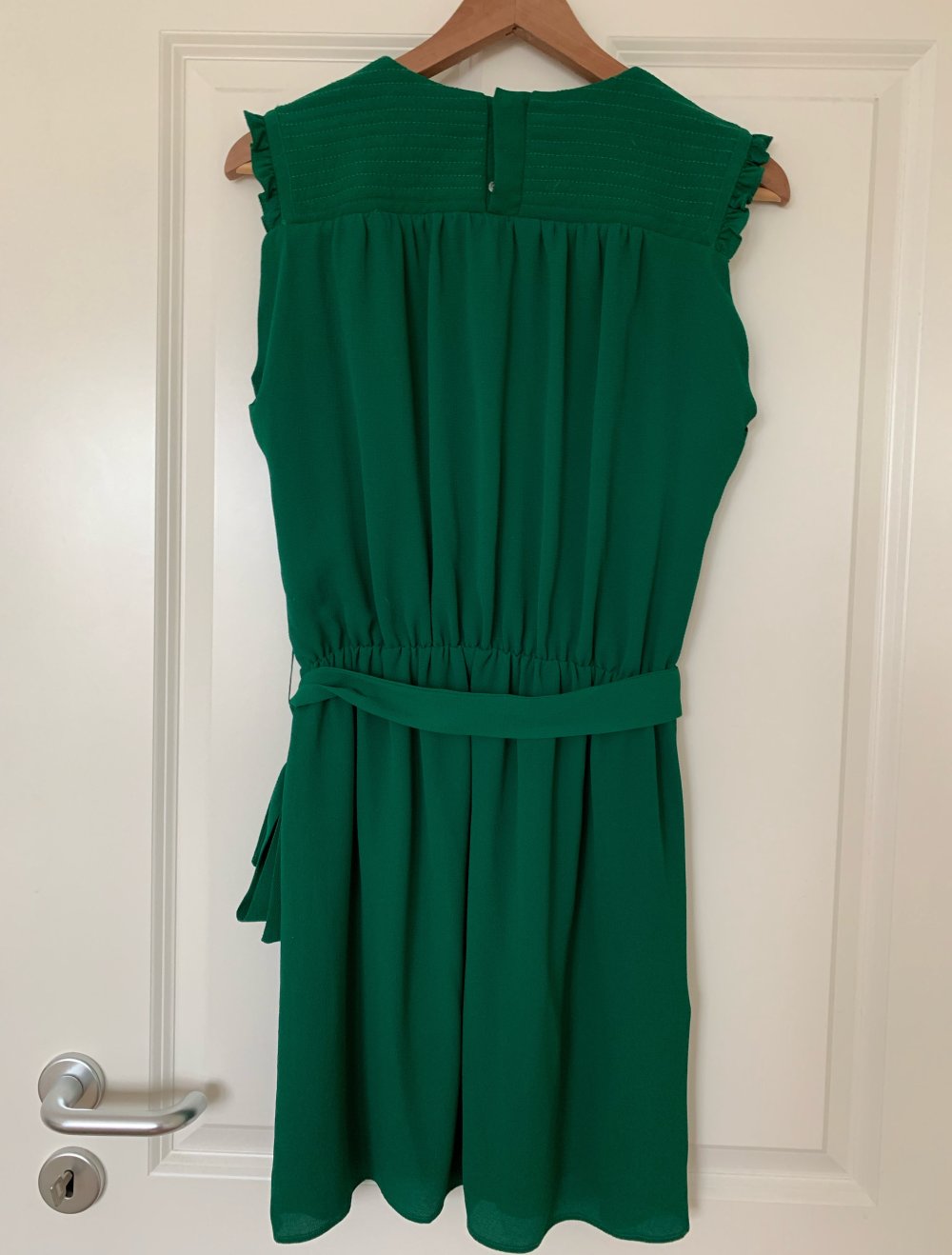 Mango Sommerkleid – Größe S – Grün– Druckknopf & Bindegürtel