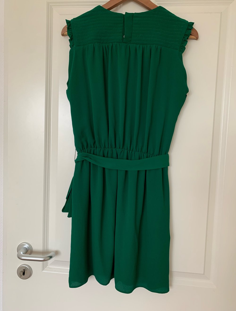 Mango Sommerkleid – Größe S – Grün– Druckknopf & Bindegürtel