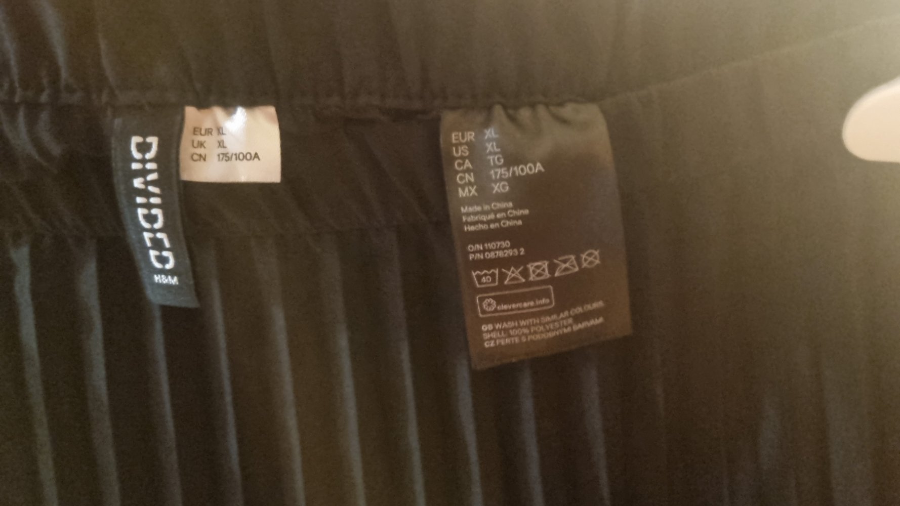 Plissee Rock XL schwarz von H&M Divided Wickeloptik 