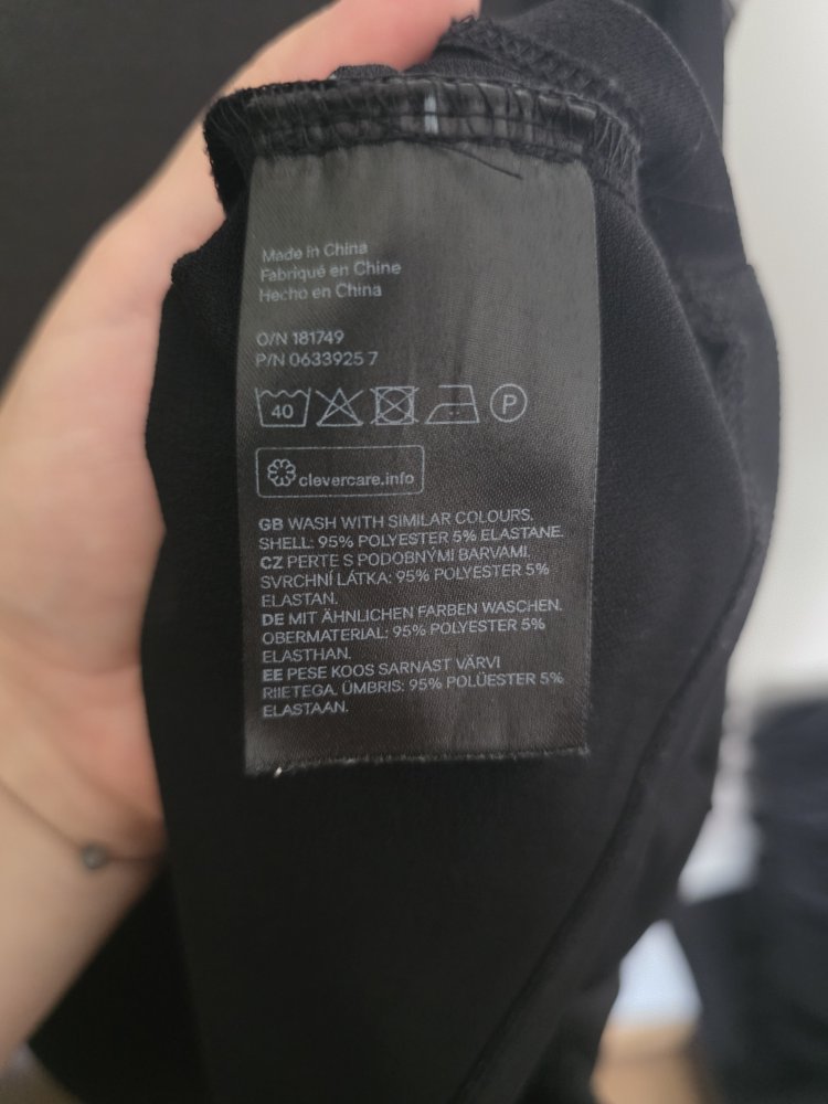 Schicke Bluse Wickeloptik XL H&M schwarz