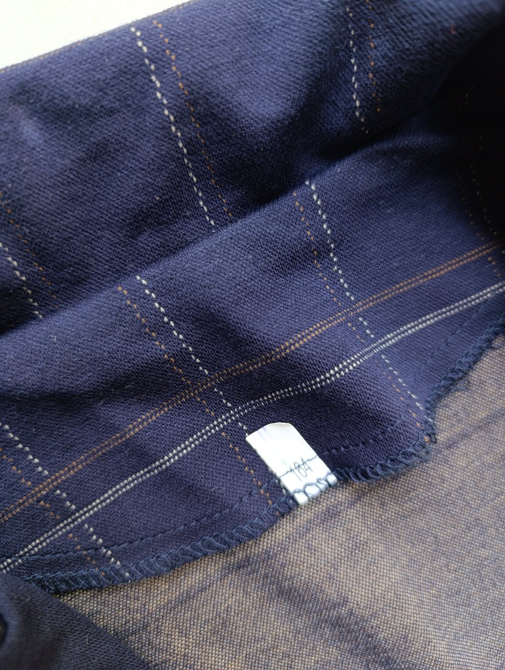 Karierter Damenanzug