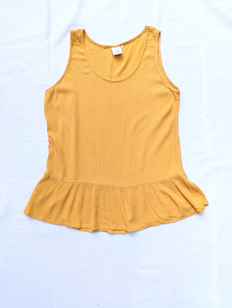 Top aus Viskose mit Volants