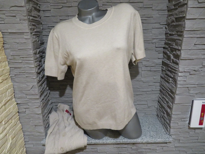 Kuschelweiches Damen Twin Set Größe M/L von Super HK (Nr2000)