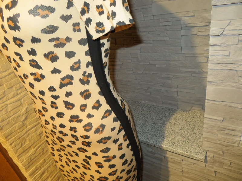 Damen Shirtkleid Größe 34 von H&M (Nr2033)