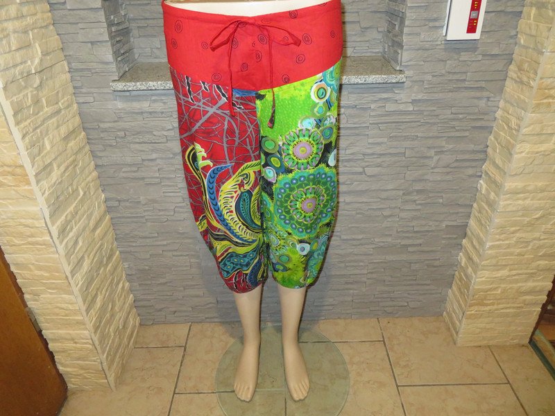 Damen Sommer Capri Pluder Stoff Hose Größe L/XL (Nr4)