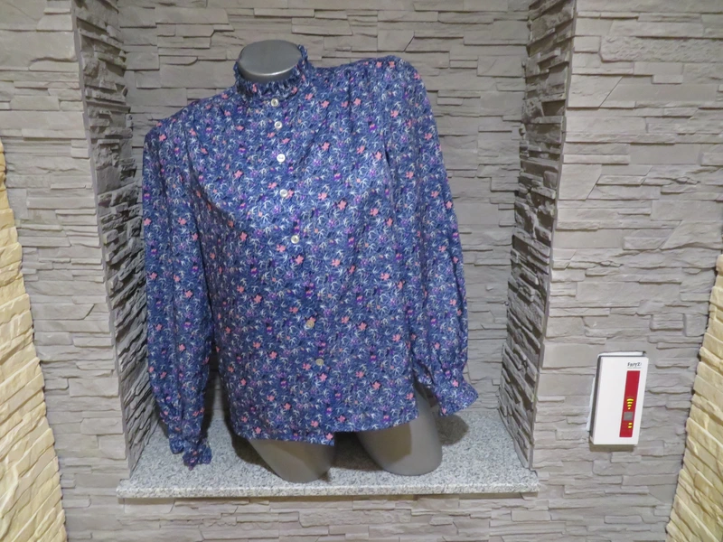 Damen Vintage Bluse Größe M/L Handmade (Nr1986)