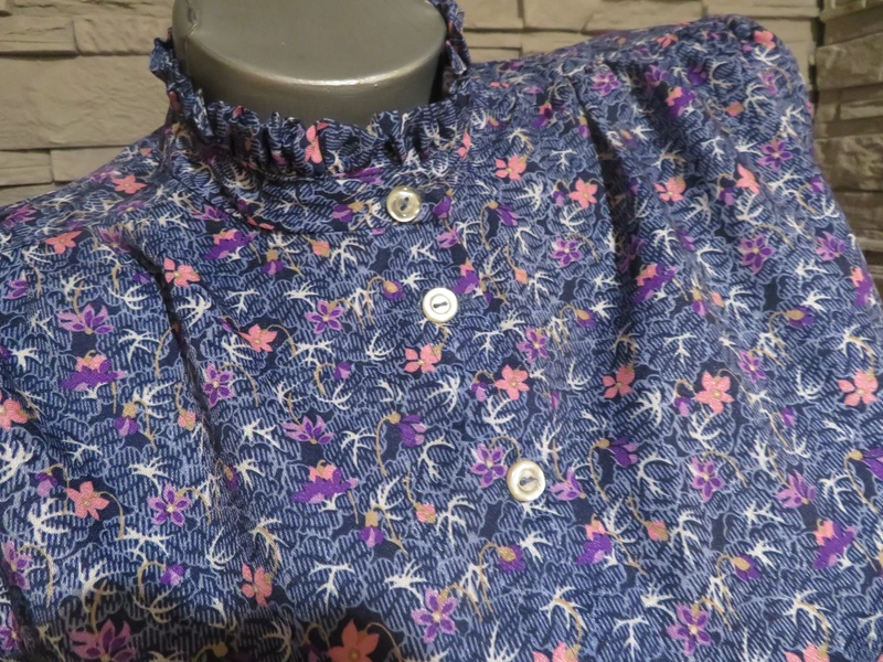 Damen Vintage Bluse Größe M/L Handmade (Nr1986)