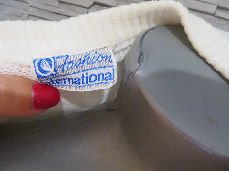 Damen Vintage Strickjacke Größe 42/44 von Fashion International (Nr1969)