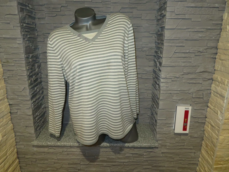 Damen Feinstrick Pullover Größe 44 (Nr1985a)