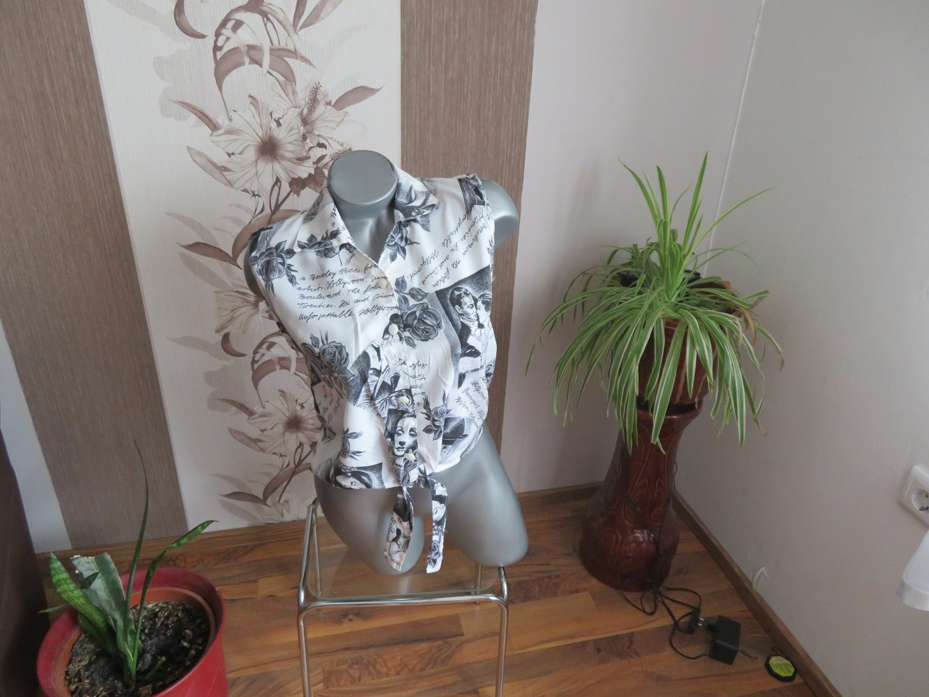 Damen Sommer Bluse Größe S/M (Nr2012)