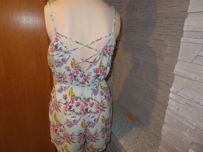 Damen Jumpsuit Playsuit Größe XS/S (Nr2041a)