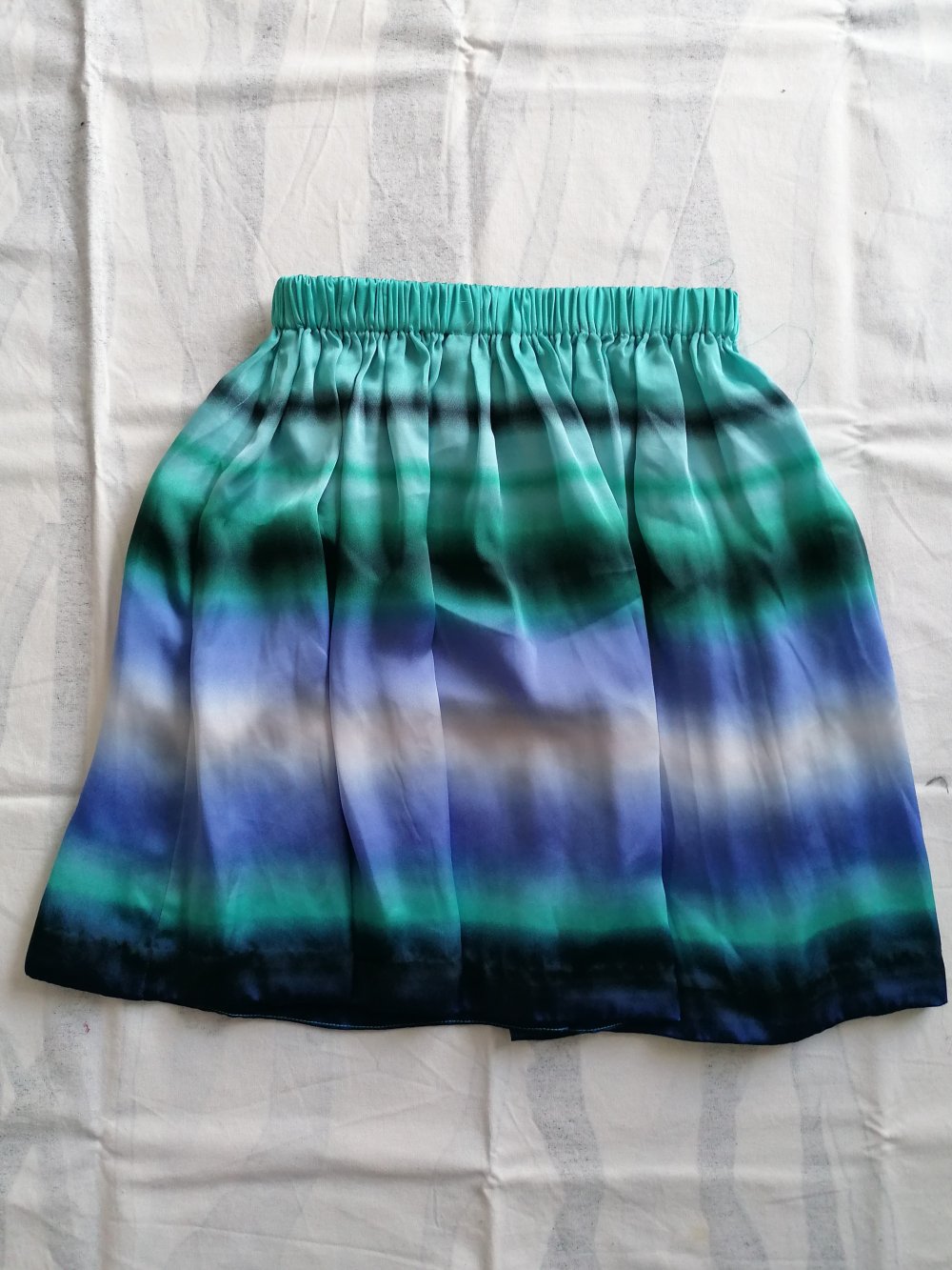 Leichter Sommerrock Minirock mit Farbverlaufmuster