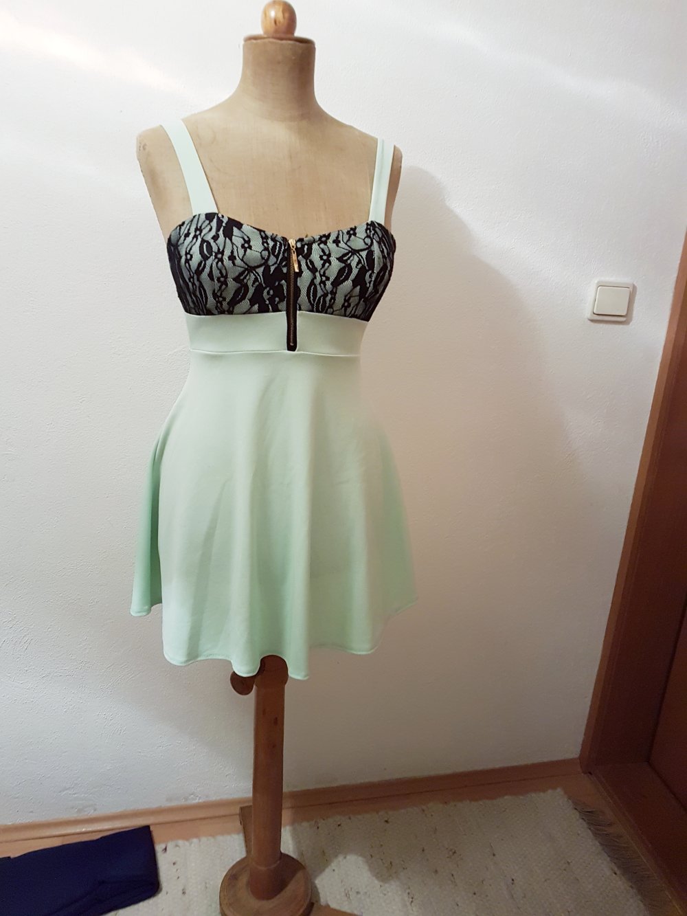 Neues Kleid in türkis 