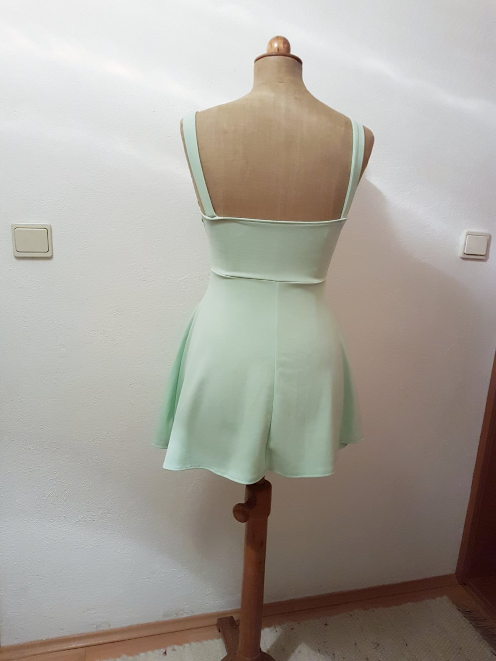 Neues Kleid in türkis 