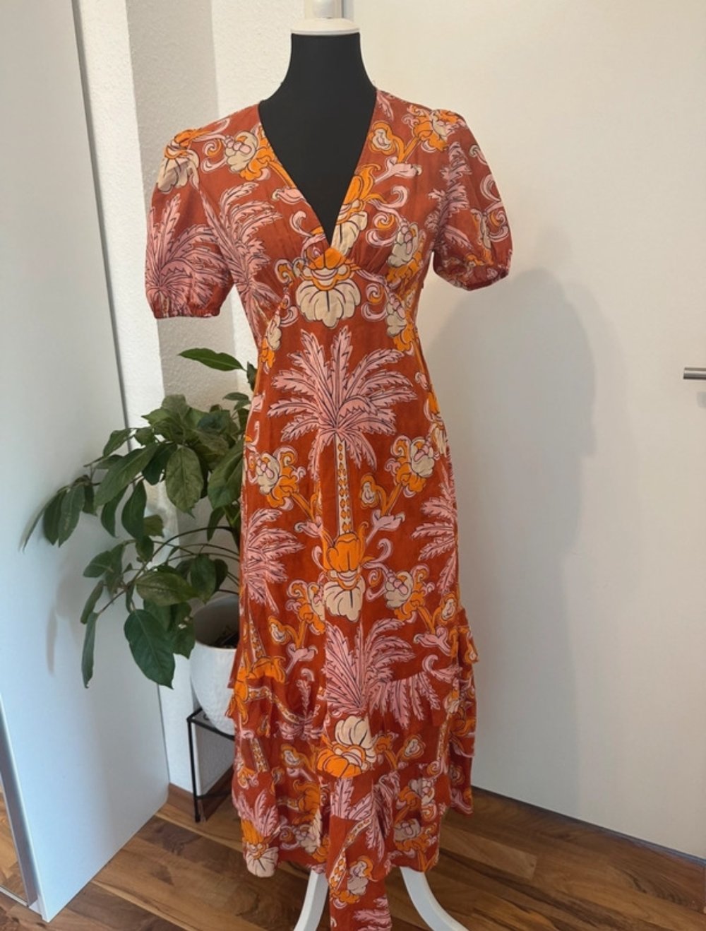 Midikleid  gr.M neu Zara