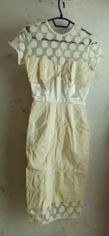 Kleid. Elegant laessig