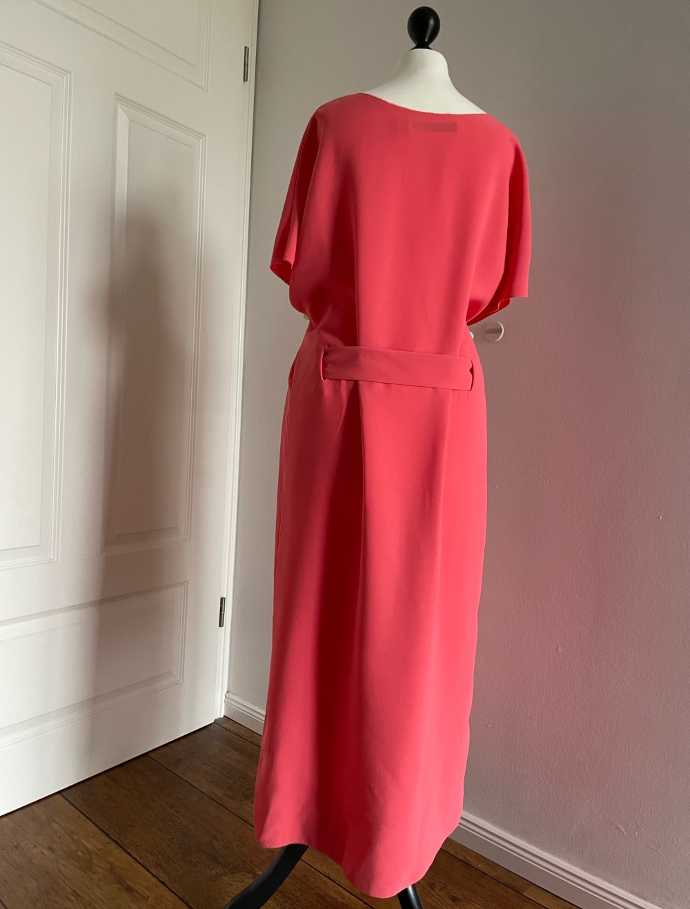 Farbenfrohes Kleid von &other stories