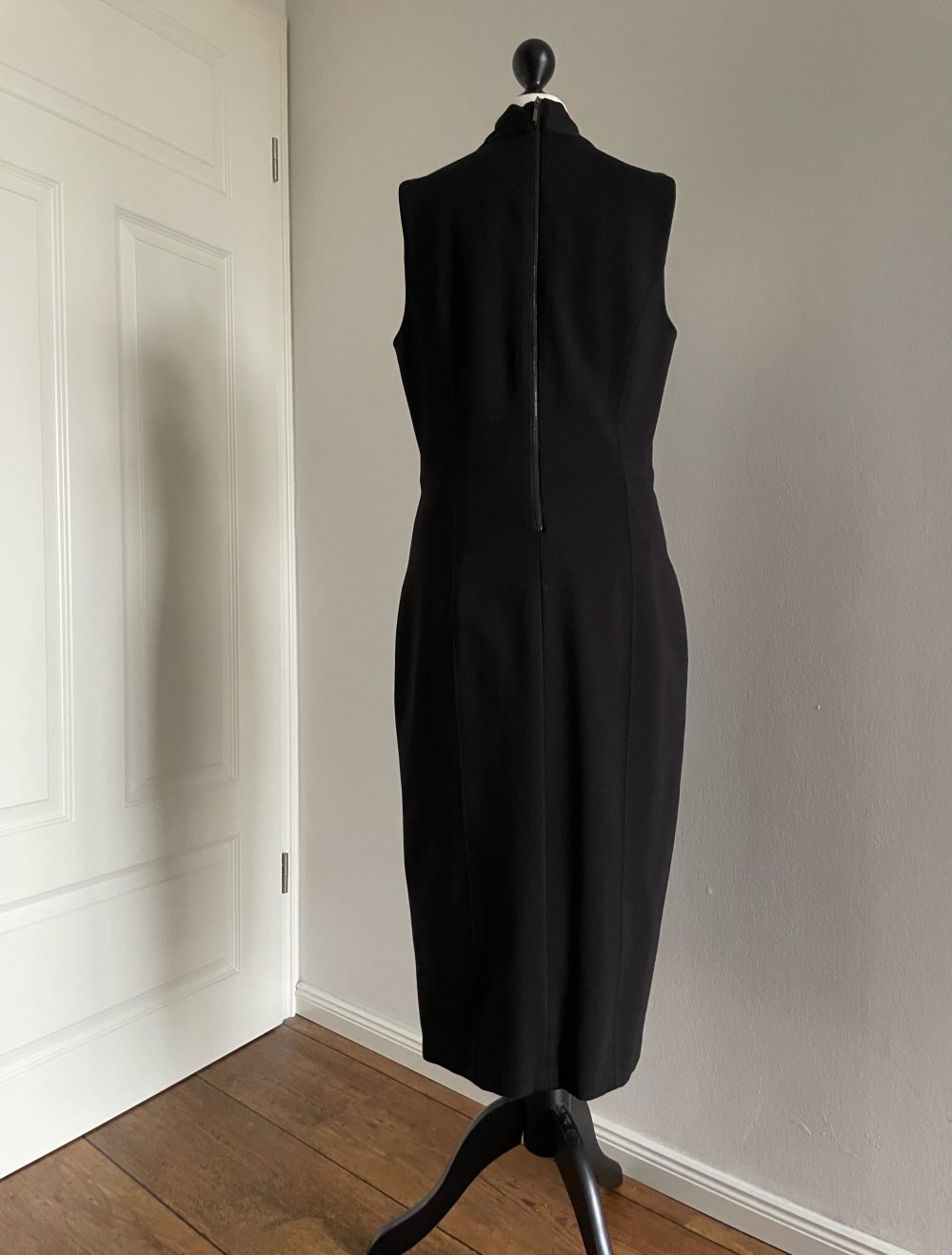 NEU: Kleid von WhiteHouse blackMarket